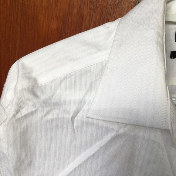 Hudson’s Bay Men’s dress shirt - Picture 6 of 7